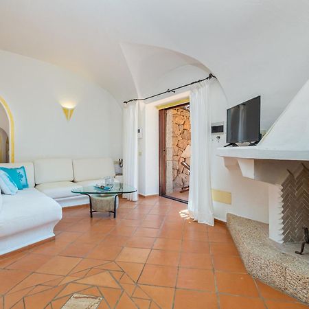 Sa Villa Cala Ginepro Monte Petrosu Exterior photo
